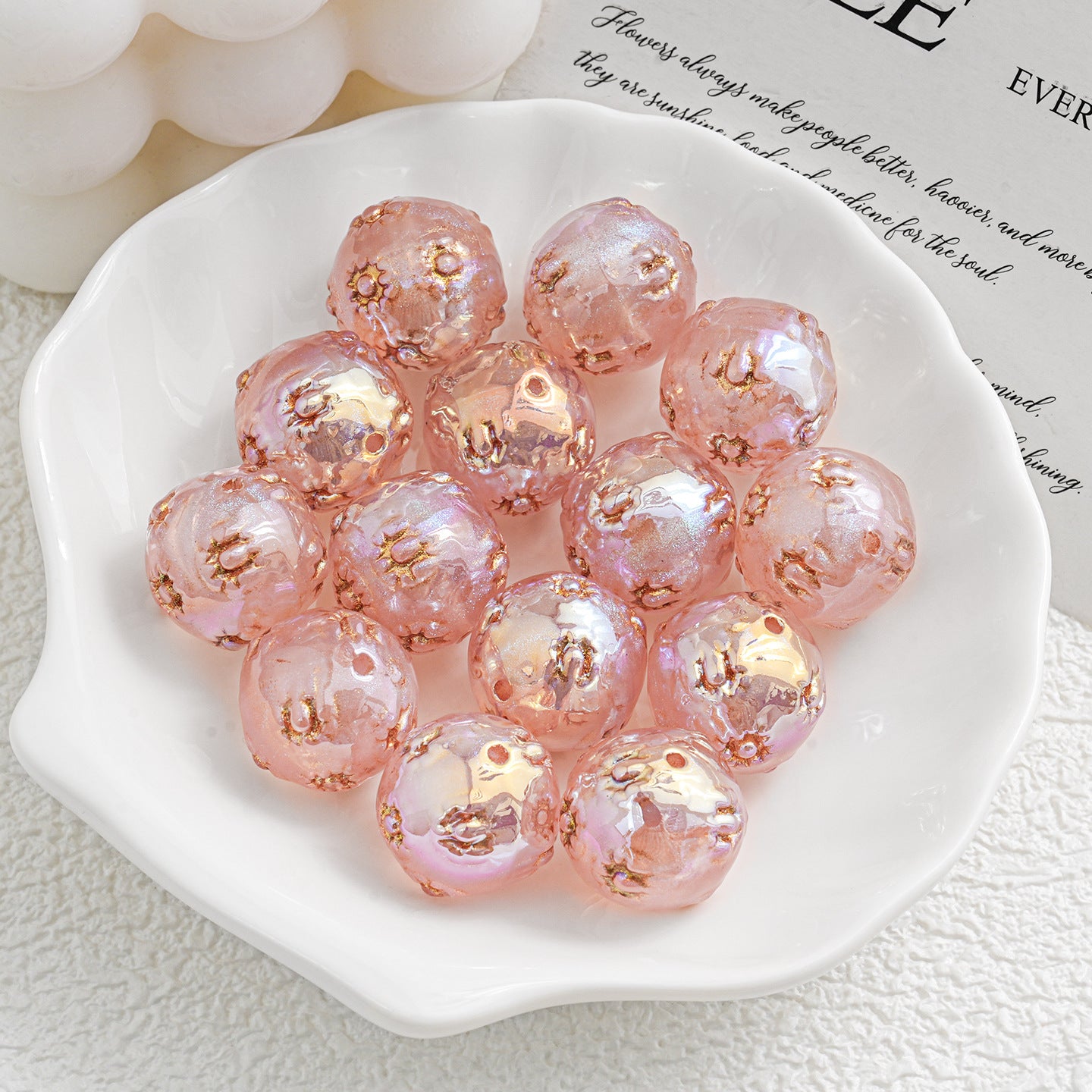 Round patterned beads with straight holes, 1.5 carat gold feather jewelry DIY materials for mobile phone chains, key chains, and car hanging