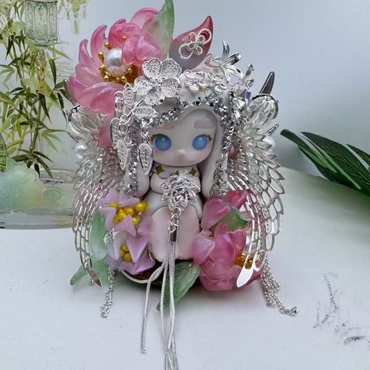A  graceful goddess