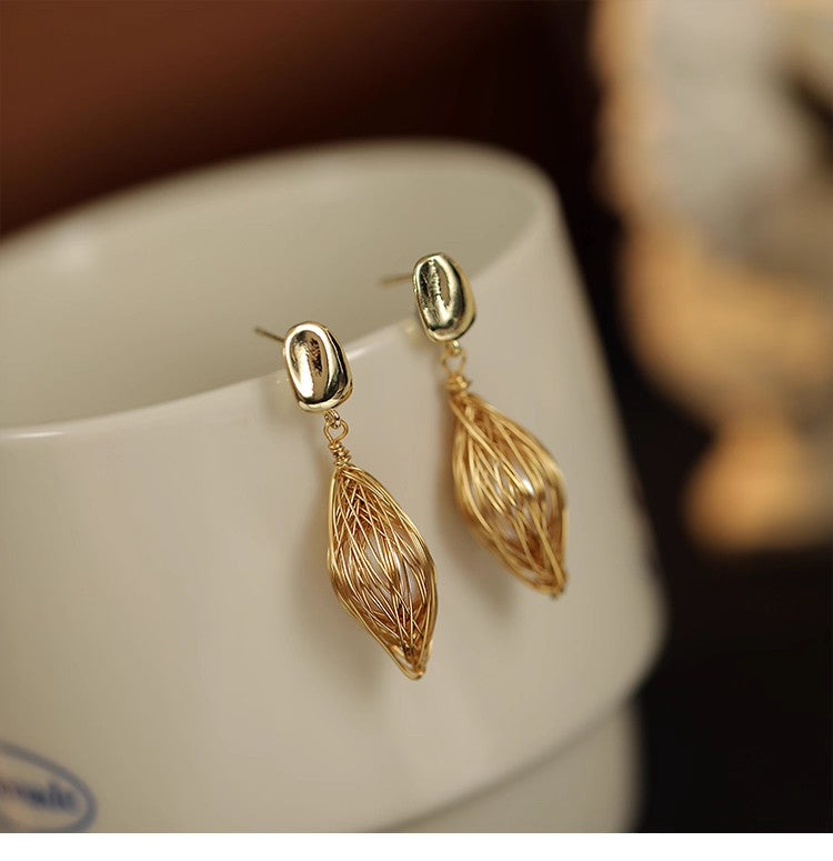 Natural freshwater pearl pendant earrings